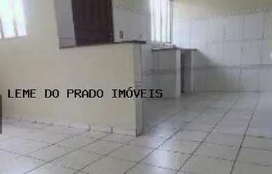 Imagem: A casa possui 2 Dormitórios, 2 Banheiros, 1 Vaga na garagem