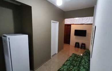 Imagem 2: Apartamento mobiliado, sala e quarto em Copacabana