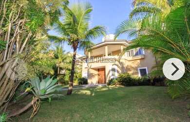 Imagem: A casa em condomínio possui 5 Dormitórios, 5 Banheiros, 4