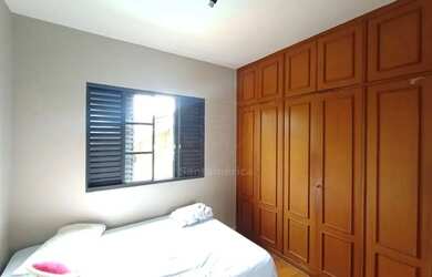 Imagem 10: Casa para alugar na Região Central de Londrina com 5 quartos próxima ao Country Club