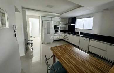 Imagem 8: Casa disponível com 4 quartos sendo 4 suítes para locação no bairro...