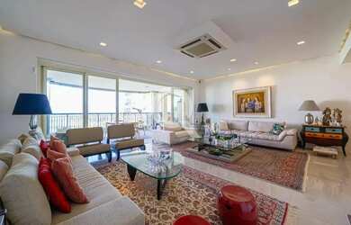 Imagem 5: Imóvel para aluguel possui 292 metros quadrados com 4 quartos