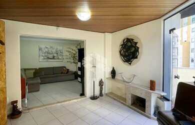 Imagem 15: Apartamento - 3 Dormitórios - 382m² privativos - Meia Praia - Mobiliado