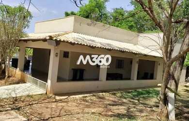 Imagem: A fazenda possui 350m² de Área e está localizado em Indiara