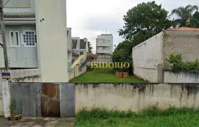 Imagem: O terreno possui 550m² de Área e está localizado em Bacacheri