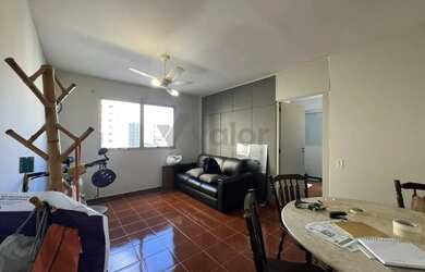 Imagem: O apartamento possui 1 Dormitório, 1 Banheiro, 60m² de Área