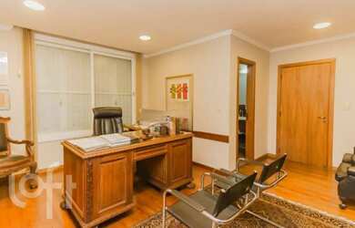 Imagem 8: Casa à venda em Menino Deus com 300 m², 8 quartos, 4 suítes, 9 vagas