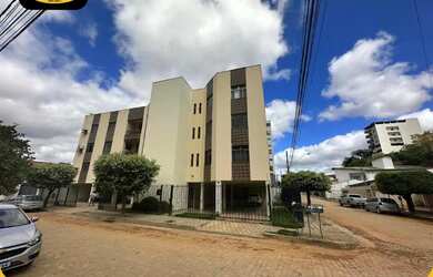 Imagem: O apartamento possui 3 Dormitórios, 2 Banheiros, 2 Vagas na