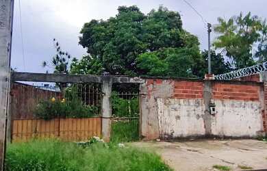 Imagem: O terreno possui 280m² de Área e está localizado em Recanto