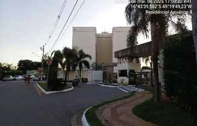 Imagem: O apartamento possui 2 Dormitórios, 1 Banheiro, 2 Vagas na