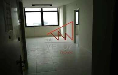 Imagem: O depósito possui 1 Vaga na garagem, 60m² de Área e está