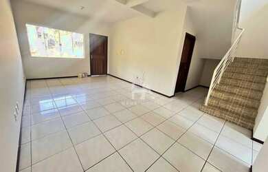 Imagem: A casa possui 3 Dormitórios, 1 Banheiro, 1 Vaga na garagem