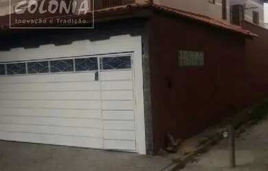 Imagem: A casa possui 2 Dormitórios, 2 Banheiros, 2 Vagas na garagem
