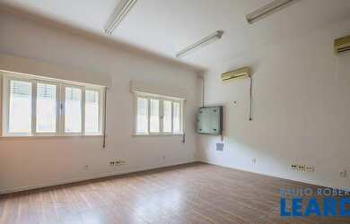 Imagem 5: SOBRADO - PINHEIROS - SP. Churrasqueira, Ar-condicionado, Área de serviçoe250m²...