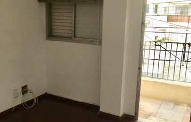 Imagem: O apartamento possui 1 Dormitório, 1 Banheiro, 1 Vaga na garagem