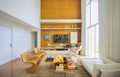 Imagem: O apartamento possui 4 Dormitórios, 5 Banheiros, 4 Vagas na