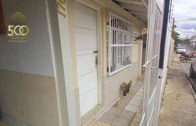 Imagem: A casa possui 5 Dormitórios, 5 Banheiros, 5 Vagas na garagem