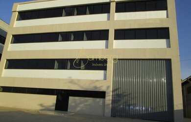 Imagem: O depósito possui 2.000m² de Área e está localizado em