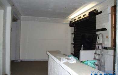 Imagem: O depósito possui 180m² de Área e está localizado em Pinheiros