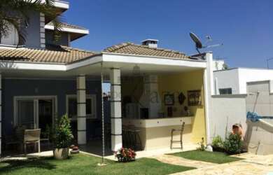 Imagem: A casa em condomínio possui 3 Dormitórios, 4 Banheiros, 4