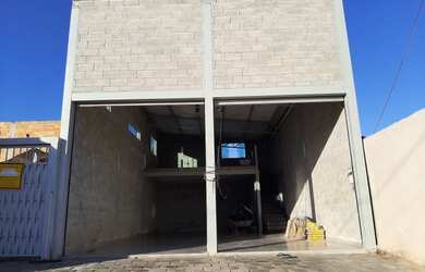 Imagem: O depósito possui 2 Vagas na garagem, 123m² de Área e está