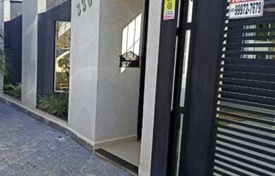 Imagem 1: Casa em Apucarana. Churrasqueira, Ar-condicionado, 240m² de Áreae3 Vagas...