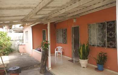 Imagem: A casa possui 2 Dormitórios, 2 Banheiros, 1 Vaga na garagem