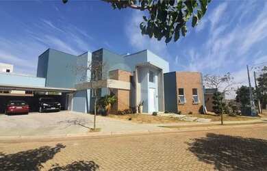 Imagem 2: Sobrado de alto padrão no condomínio residencial Reserva Aquarela