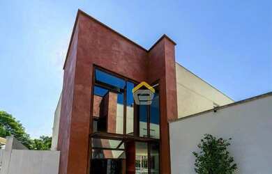 Imagem: A casa em condomínio possui 4 Dormitórios, 5 Banheiros, 5