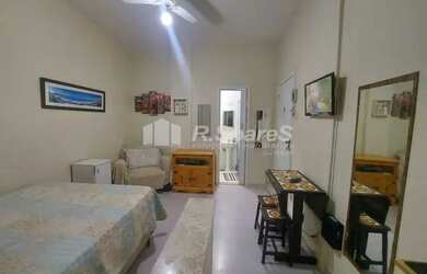 Imagem: A kitnet possui 1 Banheiro, 29m² de Área, Imóvel mobiliado