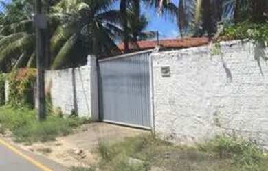 Imagem: A casa possui 2 Dormitórios, 1 Banheiro, 5 Vagas na garagem