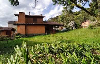 Imagem: O terreno possui 402m² de Área e está localizado em Canela