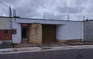 Imagem 1: Casa ampla para venda ou locação a 200 metros do Ilha Food Park Araçagi