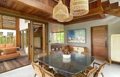 Imagem: A casa em condomínio possui 5 Dormitórios, 5 Banheiros, 4