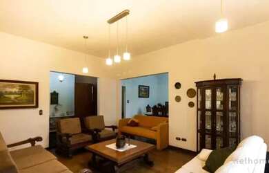 Imagem 4: Oportunidade. 280m² de Área, 3 Vagas na garageme3 Dormitórios