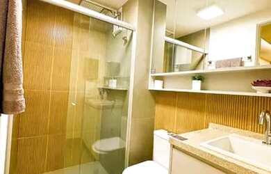 Imagem: O apartamento possui 2 Dormitórios, 1 Banheiro, 1 Vaga na garagem