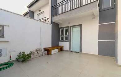 Imagem: Sobrado à venda no Jardim D Abril, Osasco - 2 dormitórios