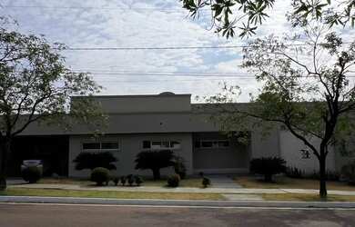 Imagem: A casa em condomínio possui 3 Dormitórios, 4 Banheiros, 4