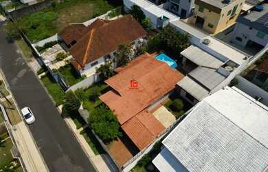 Imagem 2: Casa em Condomínio para Venda em Manaus, Ponta Negra, 4 dormitórios, 2 suítes, 4 banheiros
