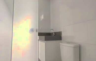 Imagem: O apartamento possui 1 Dormitório, 1 Banheiro, 1 Vaga na garagem