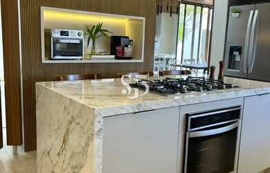 Imagem: A casa em condomínio possui 3 Dormitórios, 3 Banheiros, 4