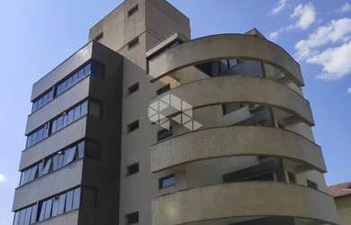 Imagem: O apartamento possui 4 Dormitórios, 4 Banheiros, 2 Vagas na