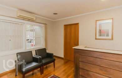 Imagem 6: Casa à venda em Menino Deus com 300 m², 8 quartos, 4 suítes, 9 vagas