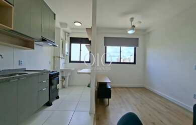 Imagem: O apartamento possui 2 Dormitórios, 1 Banheiro, 1 Vaga na garagem