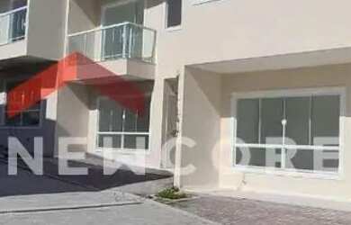 Imagem: A casa em condomínio possui 3 Dormitórios, 3 Banheiros, 2