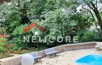 Imagem: A fazenda possui 200m² de Área e está localizado em Esmeraldas