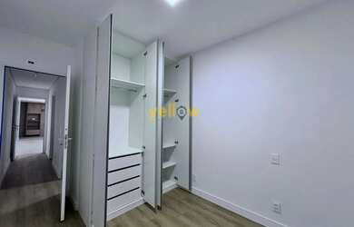 Imagem: O apartamento possui 3 Dormitórios, 4 Banheiros, 2 Vagas na
