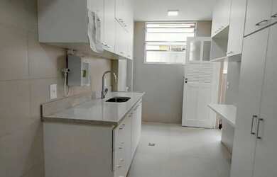 Imagem: O apartamento possui 3 Dormitórios, 2 Banheiros, 1 Vaga na