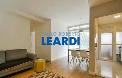 Imagem: O apartamento possui 4 Dormitórios, 2 Banheiros e 109m² de