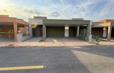 Imagem: A casa em condomínio possui 2 Dormitórios, 3 Banheiros, 2